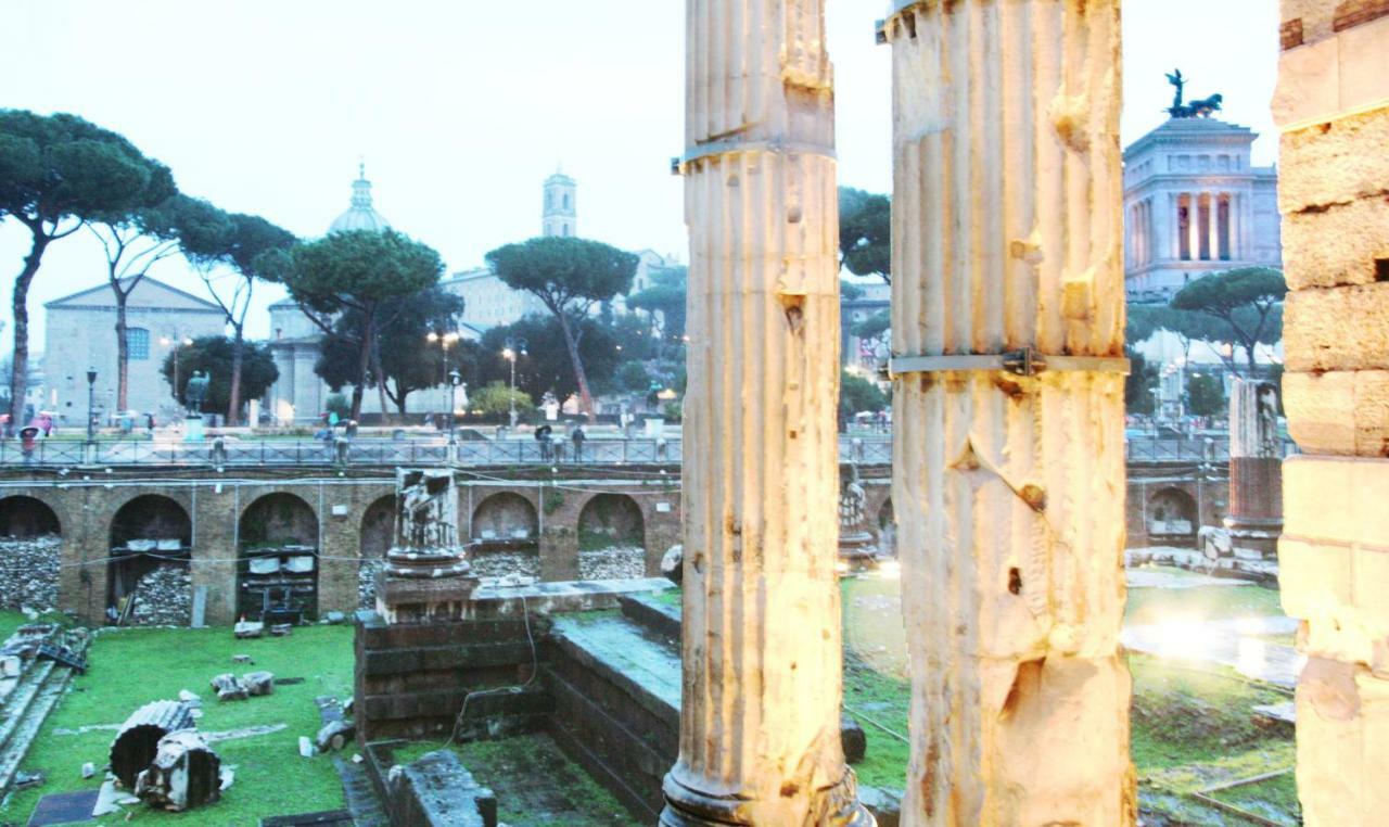 Roma Center Fori Imperiali Raffy'S Charming Suite Exterior foto