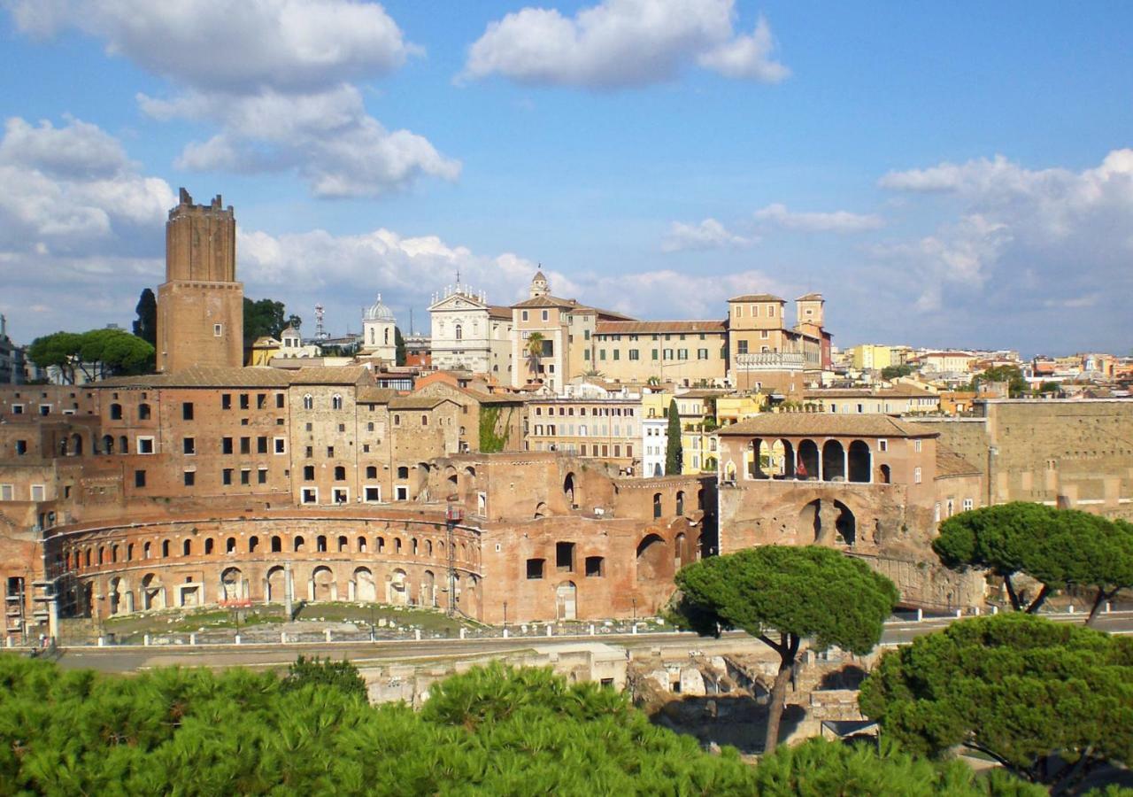 Roma Center Fori Imperiali Raffy'S Charming Suite Exterior foto