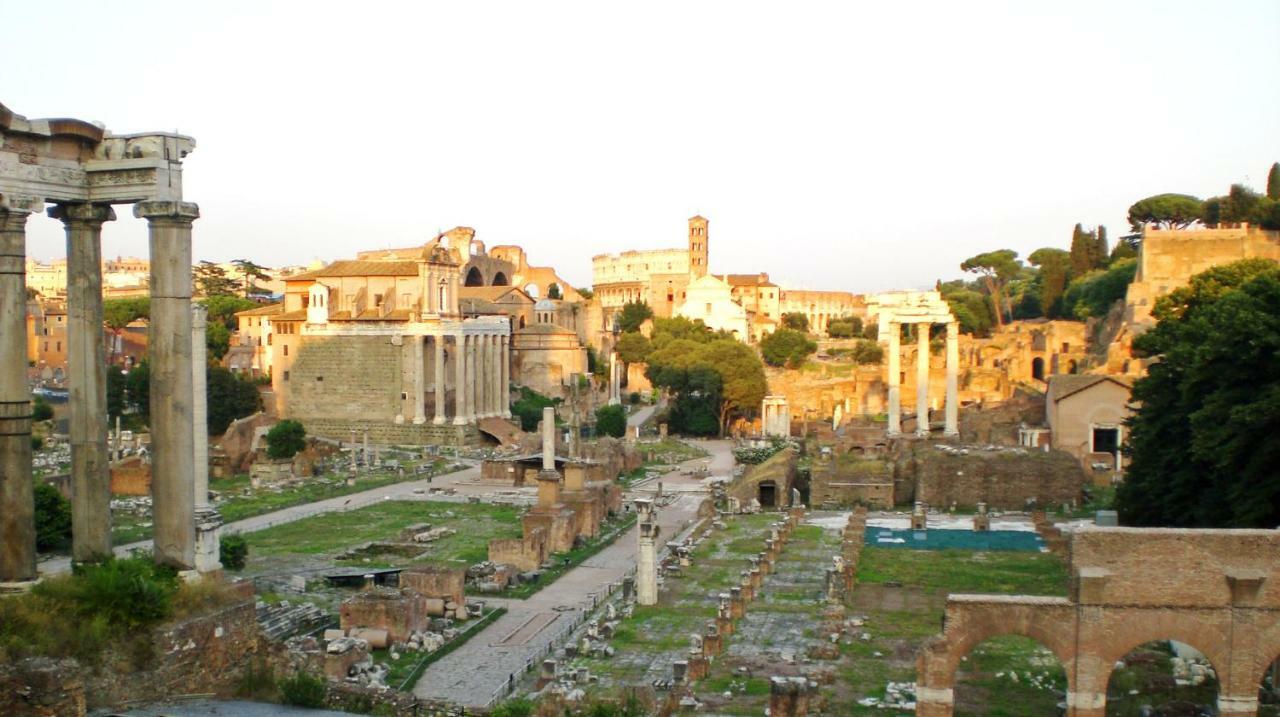 Roma Center Fori Imperiali Raffy'S Charming Suite Exterior foto