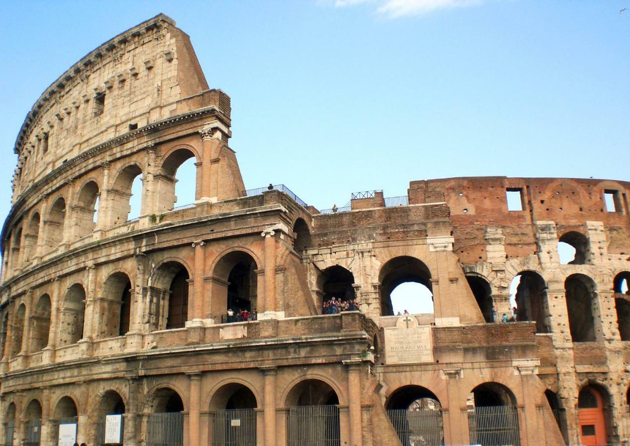 Roma Center Fori Imperiali Raffy'S Charming Suite Exterior foto